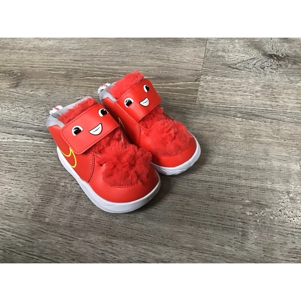 Nike CT4066-600 Team Hustle 9 D LIL Sneaker Toddler Shoes Red Monsters Size 6C